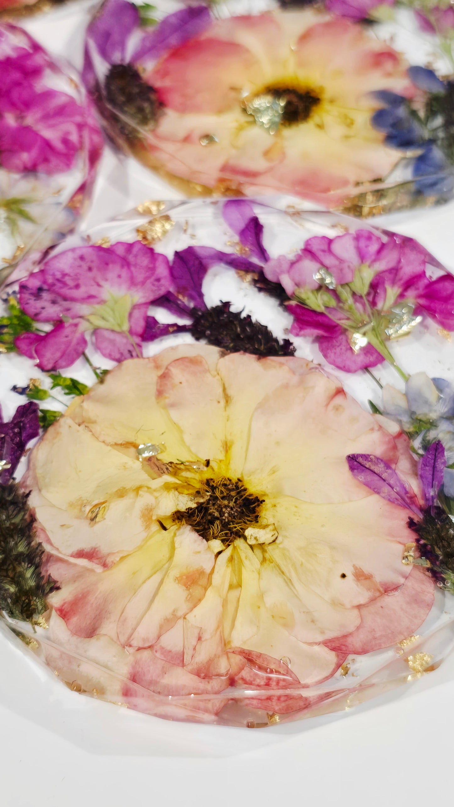 Coaster Set featuring David Austin Roses, Lavender, Primula, Stock & Gold Flakes set in Resin, Set of 4