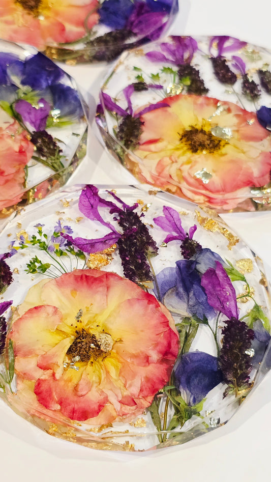 Coaster Set featuring Preserved David Austin Roses, Lavender, Primula, Sweet Pea & Gold Flakes set in Resin, Set of 4