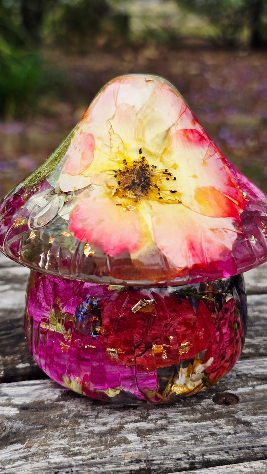 Mushroom Trinket Jar featuring real Preserved David Austen Rose, Ranunculus, Queen Anne's Lace, Stock, Forget-me-not, Delphinium, Bougainvillia & Chamomile set in Resin