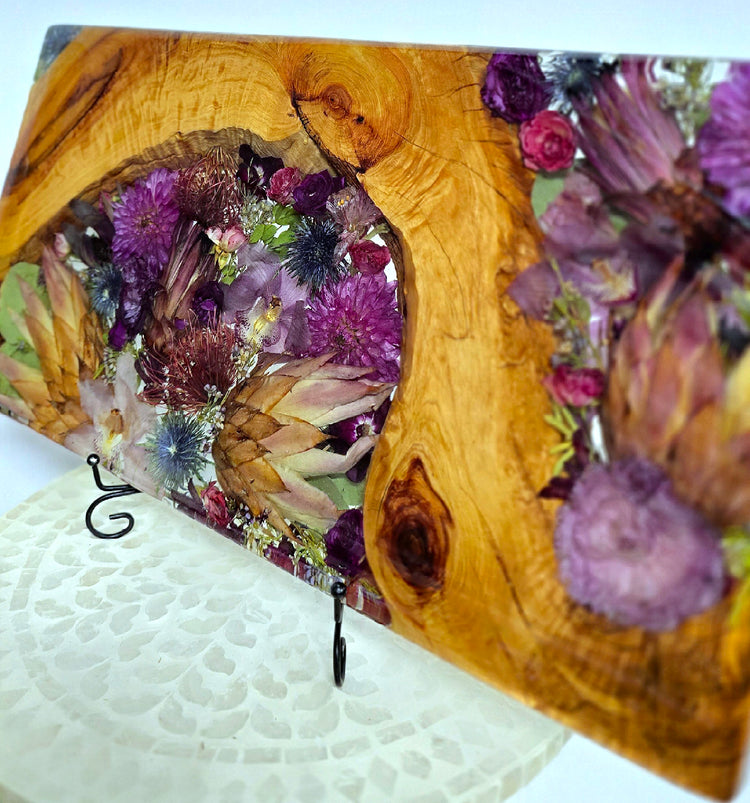 A Story in Bloom | Large Flower Preservation Board