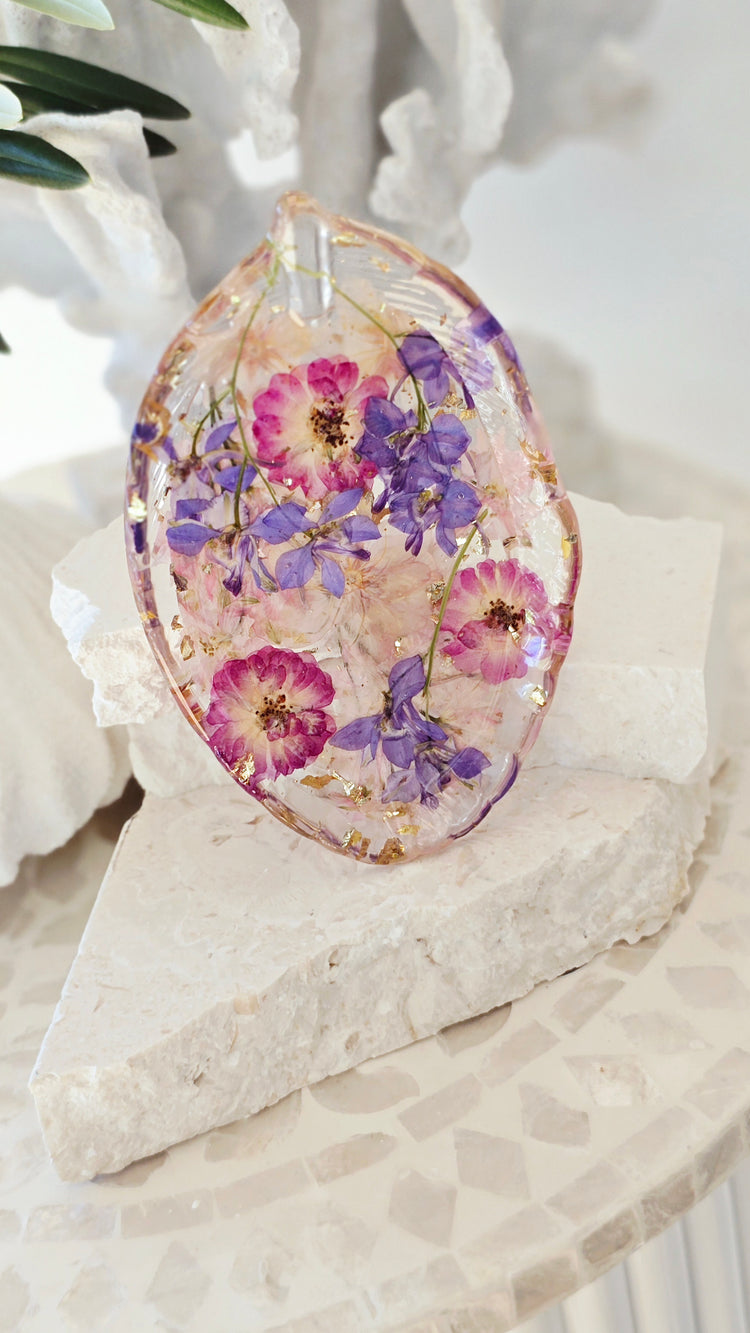 Leaf Trinket Trays with Preserved Flowers