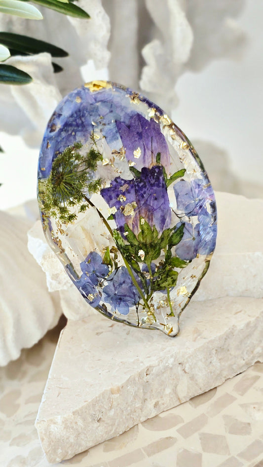 Leaf Trinket Tray featuring real preserved flowers in resin