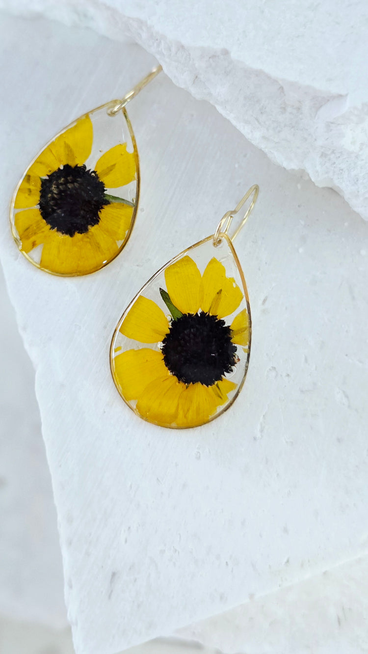Wildflower Drop Earrings – Gold