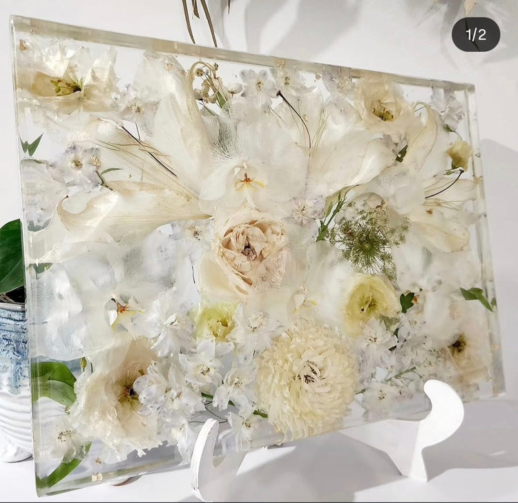 A Moment in Bloom | Small Flower Preservation Board